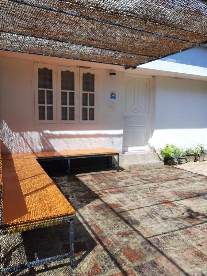 A Loft Hostel Alappuzha Exterior photo